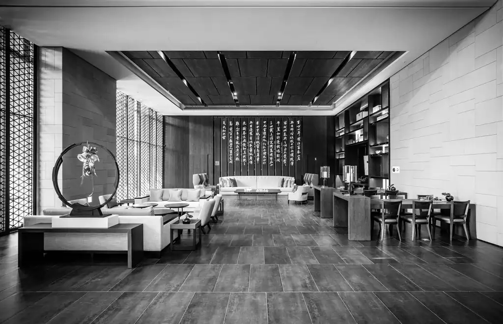 Oakplain Casino Lounge