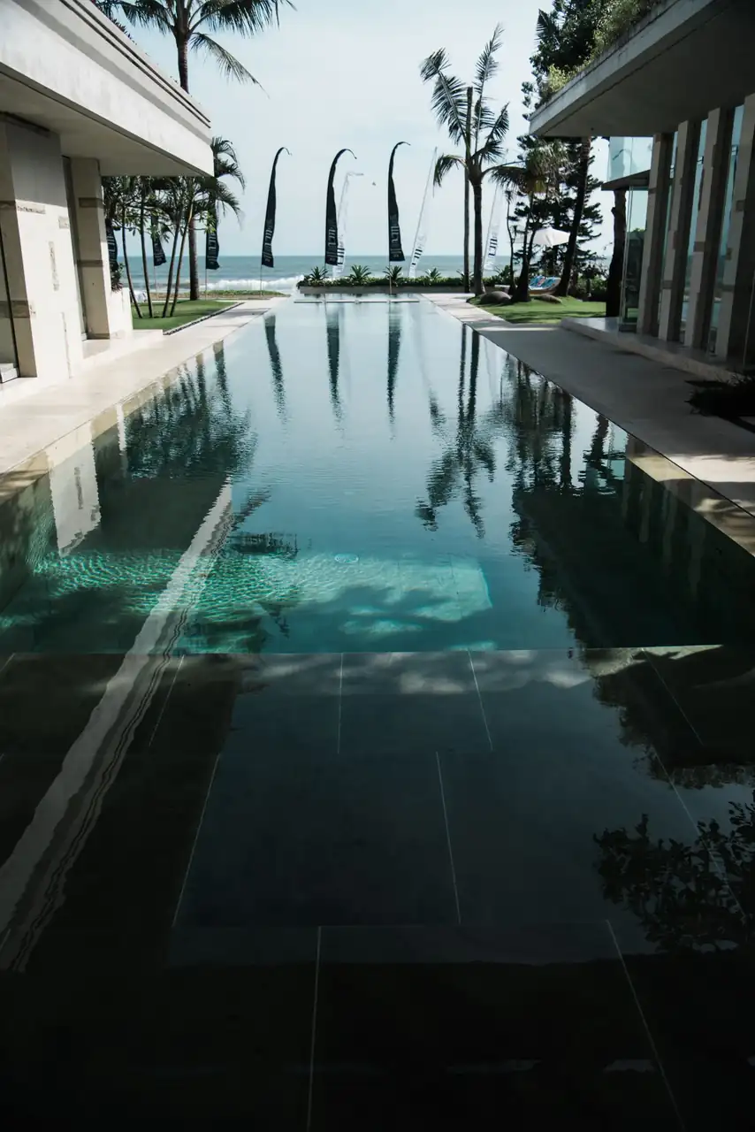 Resort Infinity Pool