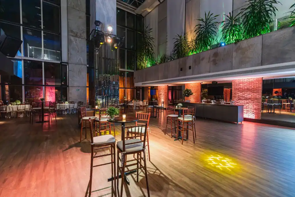 Modern event lighting