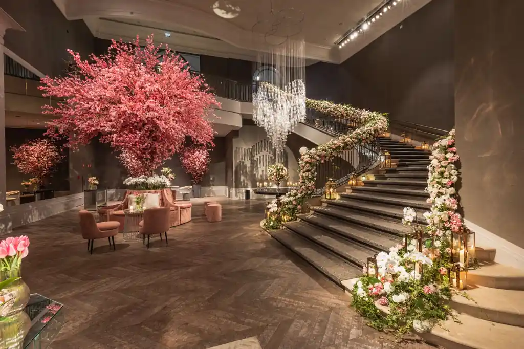 Elegantly decorated lobby staircase