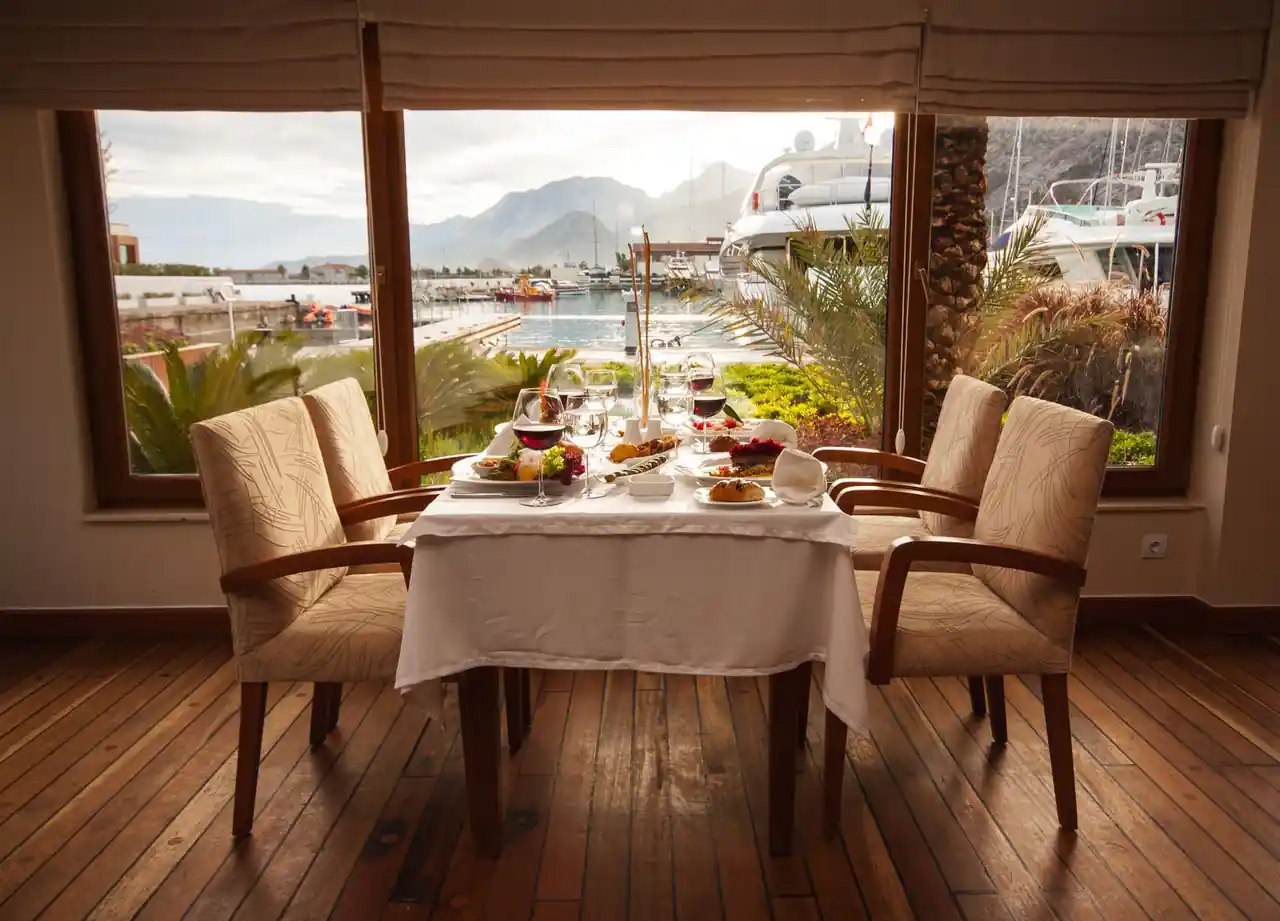 Signature Dining Experience